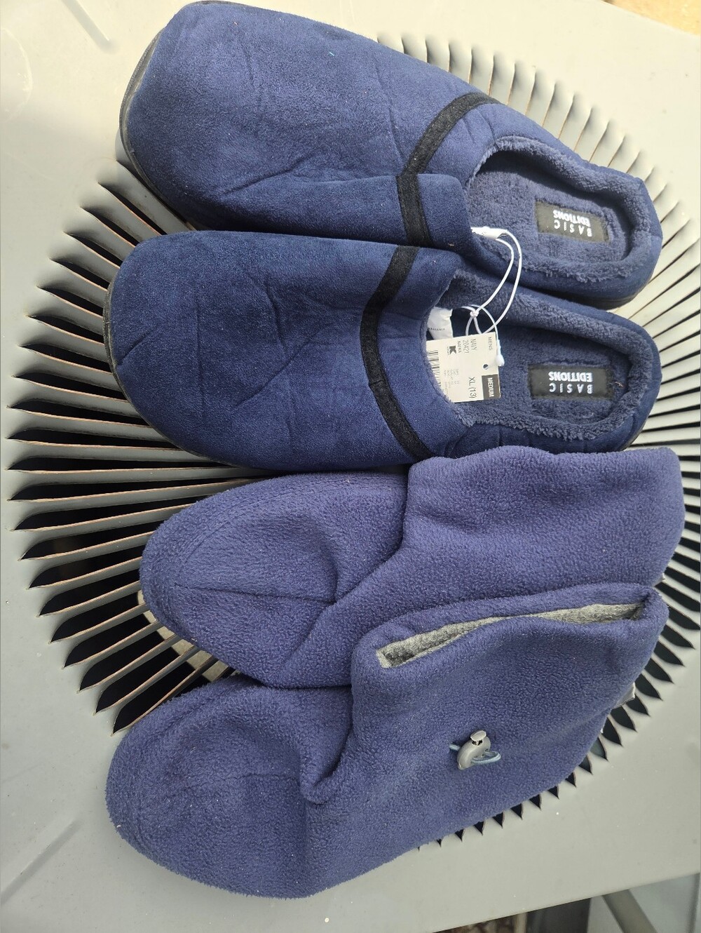 Men's Slippers Bundle, Size: XL Fits 11-12